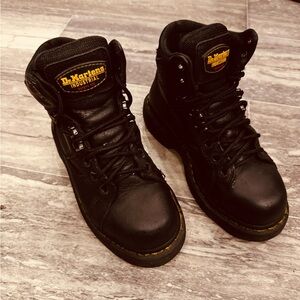 Dr. Martens Ironbridge Men's, Women’s Industrial Boots4/5